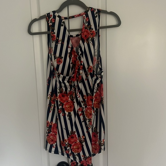 Magic Fit Tank Top - Picture 2 of 3